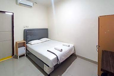 D Cost 19 Syariah Mitra RedDoorz