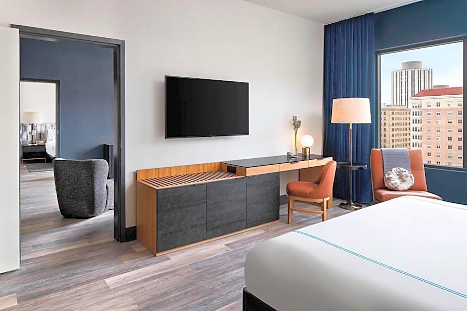 The Oaklander Hotel, Autograph Collection by Marriott