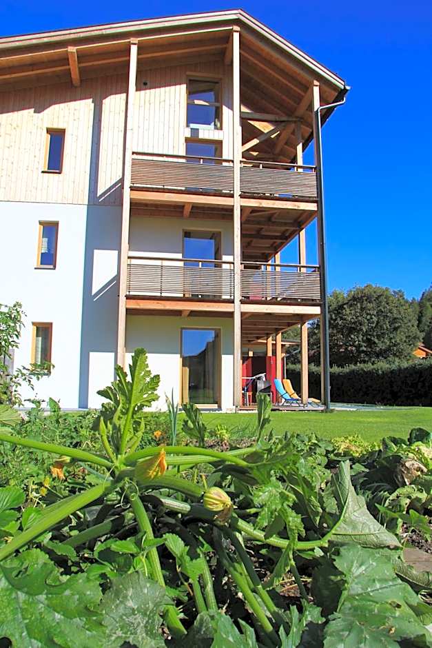 Garni - Hotel Am Burghuegel