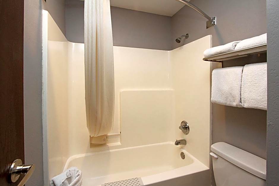 New Victorian Inn - Sioux City