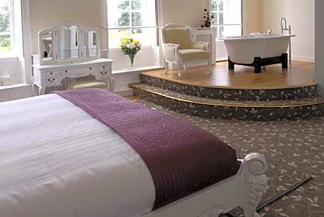 One-Bedroom Suite with Garden View