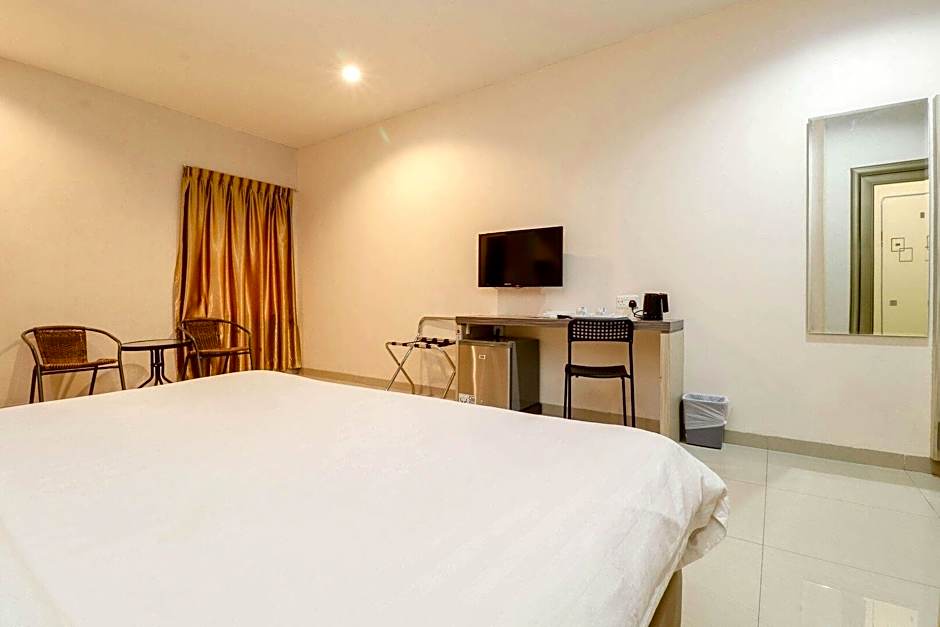 Lovina Inn Hotel Batam