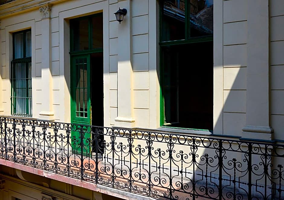 Karma Boutique Apartments