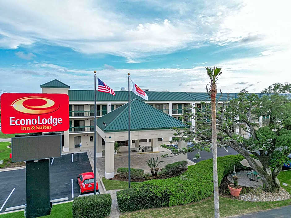 Econo Lodge Inn & Suites Foley-North Gulf Shores