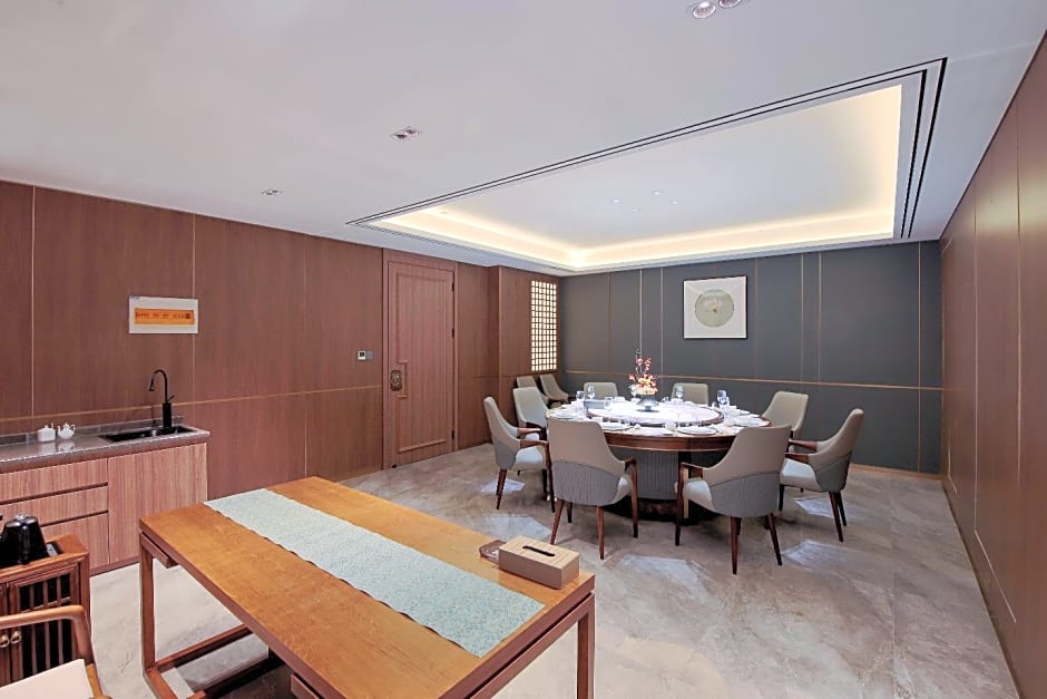 Echeng Hotel Hebi Qi County