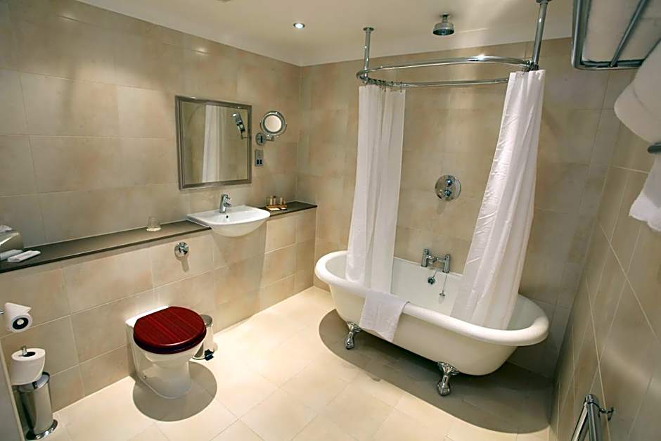 Farington Lodge Hotel