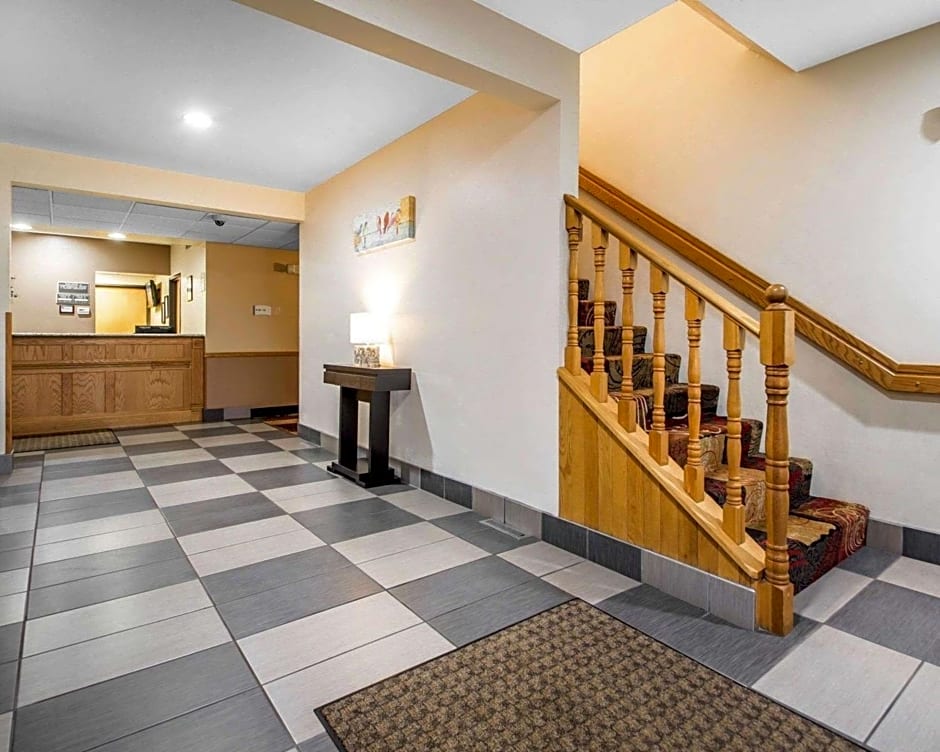 Quality Inn Mauston I-90