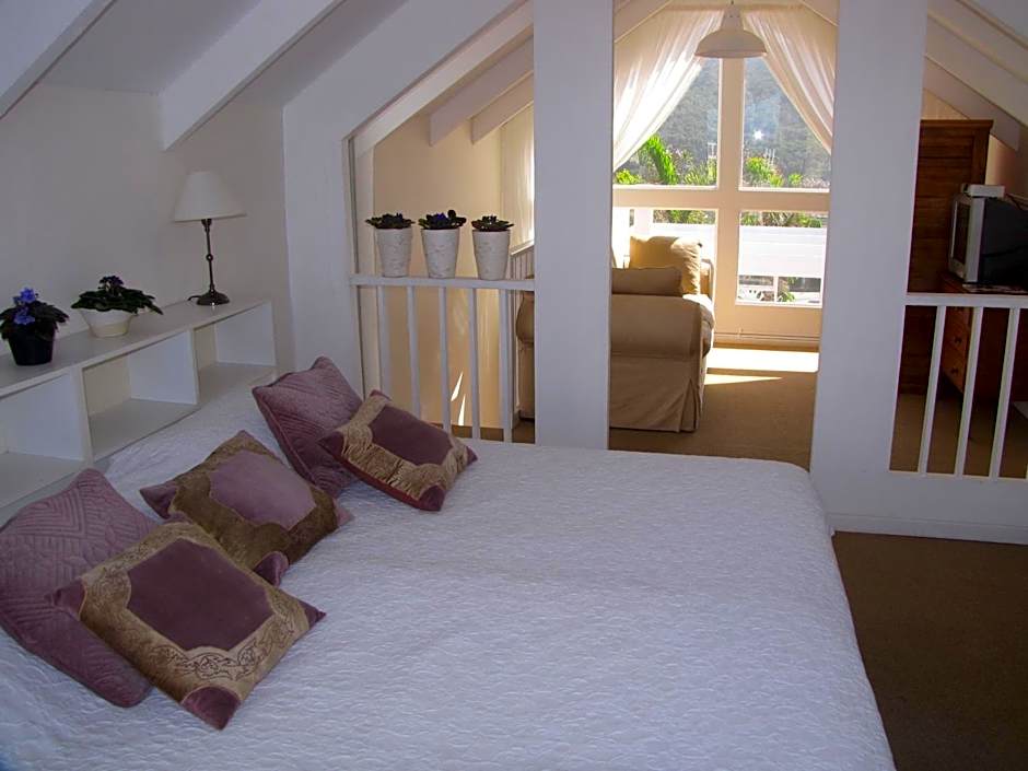 The Pink Lodge on The Beach