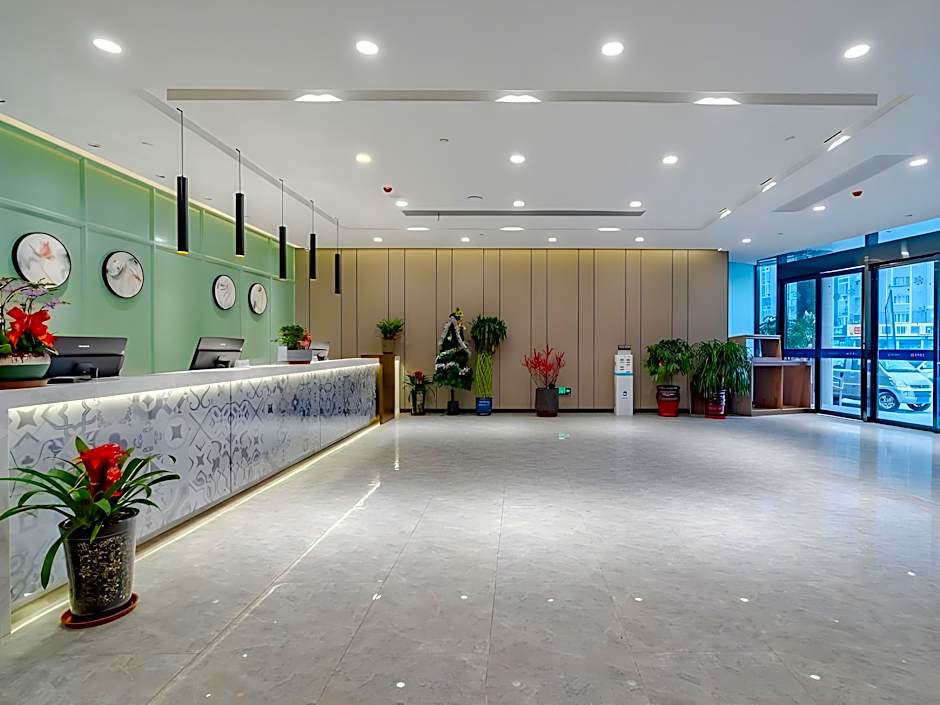 Gem Hefei Government District Huaining Road Wanda  – Hefei, FL