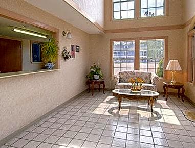 Days Inn by Wyndham Cornelia
