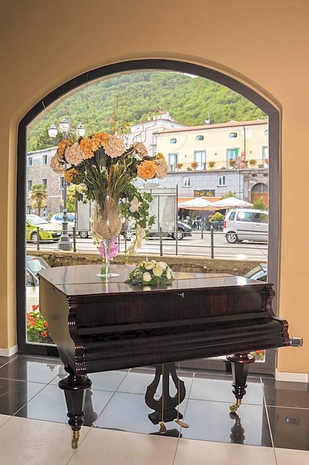 Roccamonfina Palace Hotel