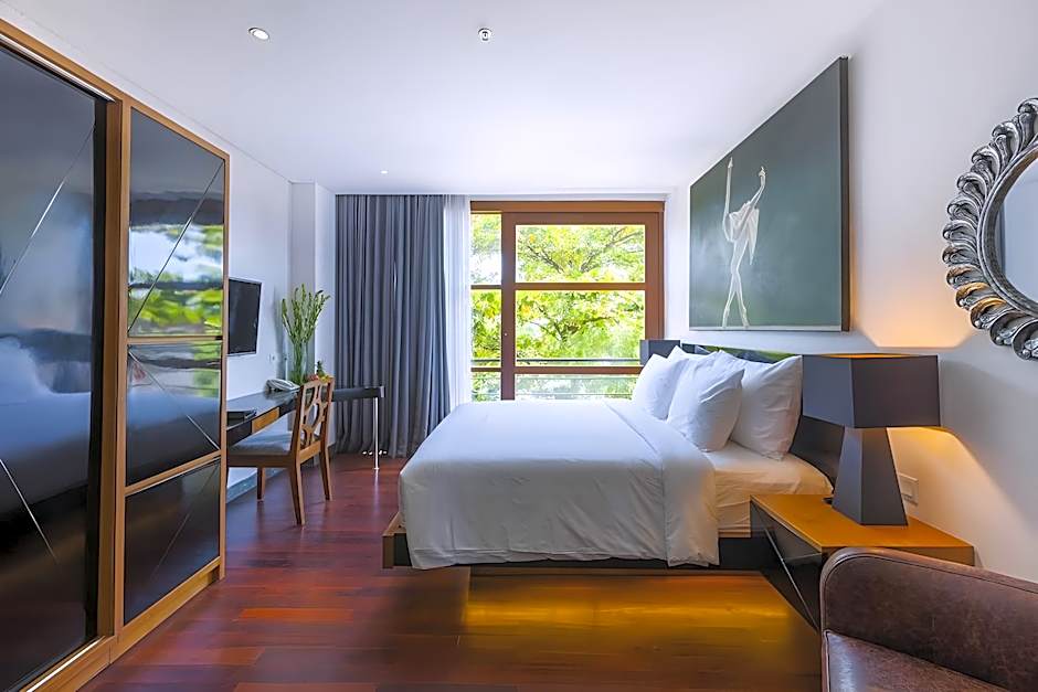 Imani Suites