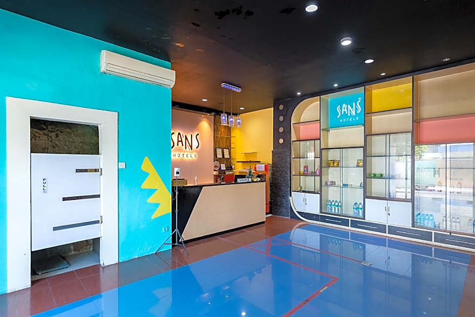 Sans Hotel International Surabaya