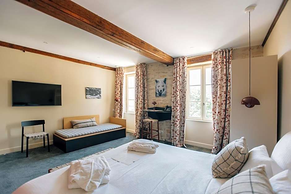 Castel de Très Girard - Hotel & Restaurant - Teritoria