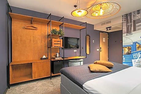 Budget Room without daylight