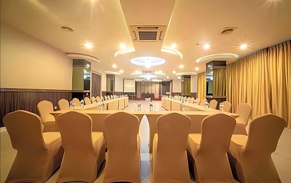 M-One Hotel Harbour Bay