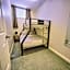 Casa Pura Vida Hot Tub, Pool & Ping Pong Tables w Backyard & BBQ Come stay
