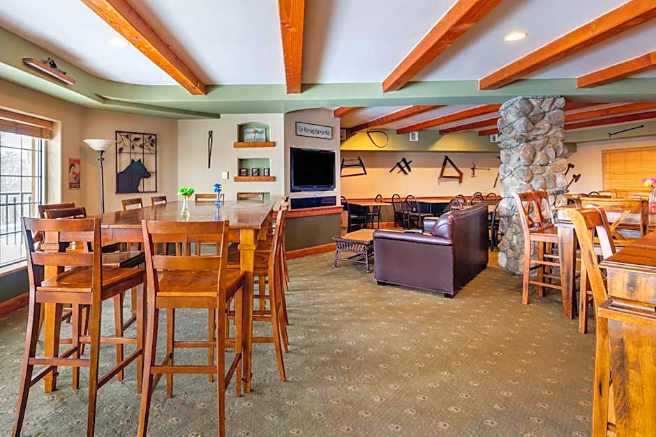 Mountain Edge Suites at Sunapee, an Ascend Collection Hotel
