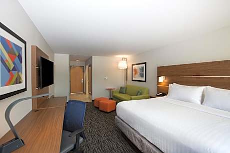 Standard King Room