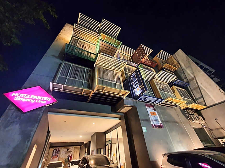 Hotel Pantes Simpang Lima Semarang