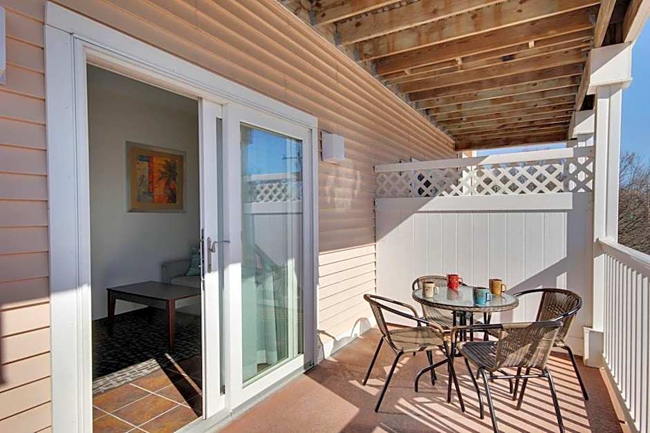 Monte Carlo Suites