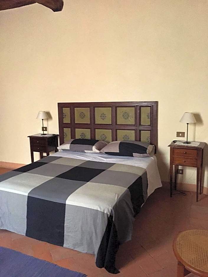 Photo 1 of 5 of Triple Room