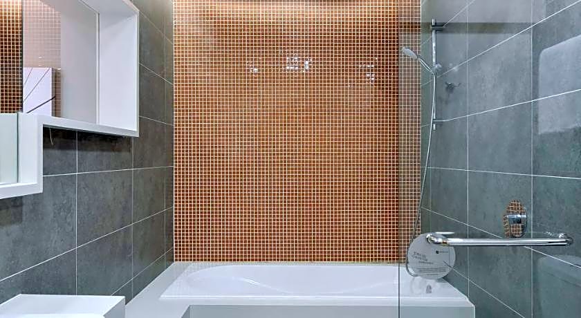 Alia Damansara by Subhome