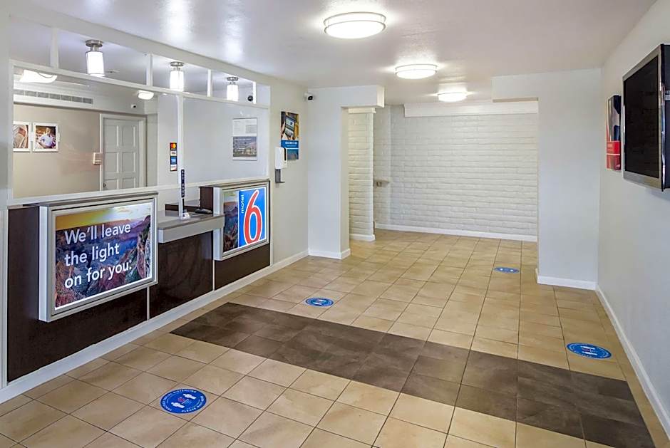 Studio 6 Baytown, Tx - Garth Road