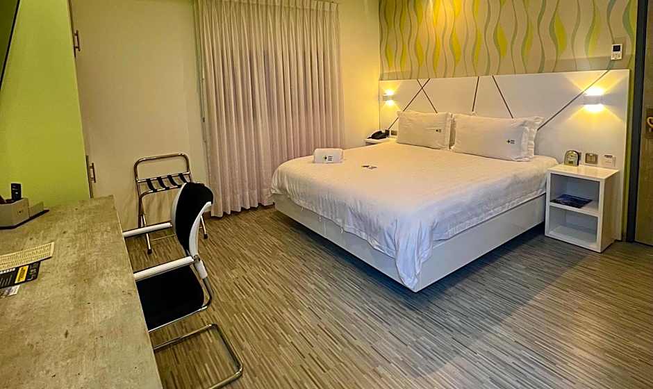 Luma Plaza Hotel