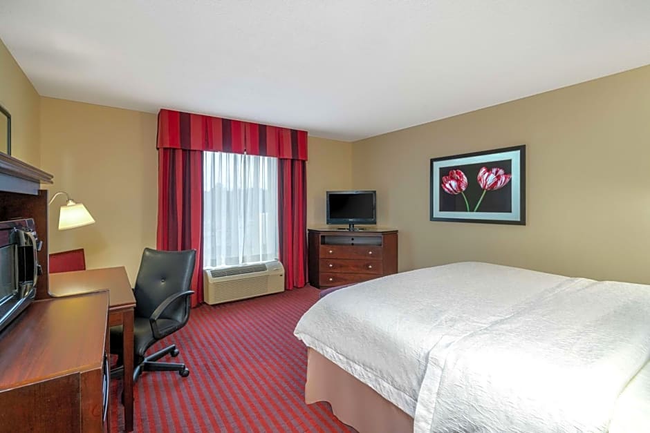 Hampton Inn By Hilton Richmond - Airport