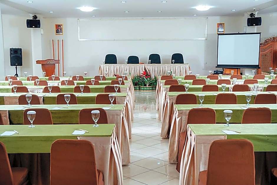 Ahadiat Hotel & Bungalow