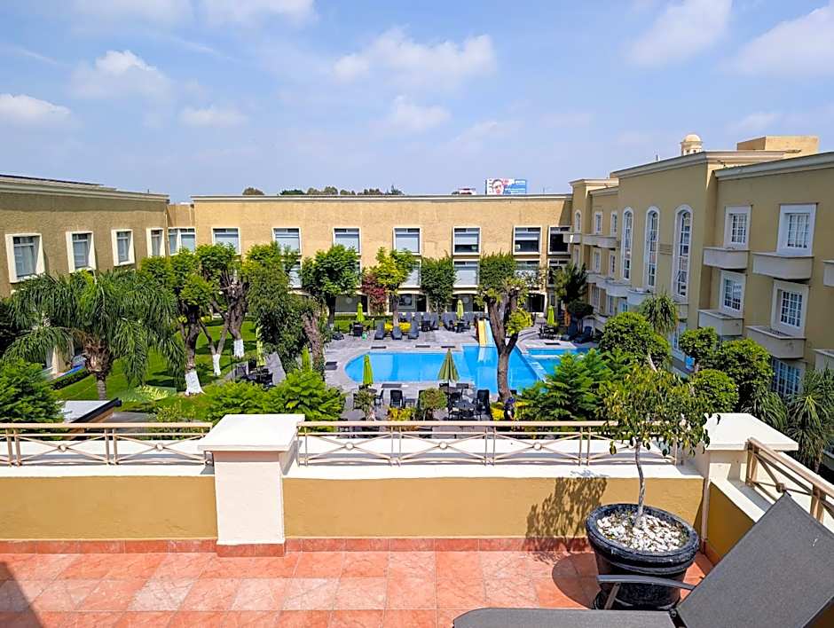 Plaza Camelinas Hotel