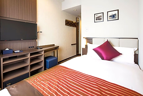 Standard Double Room with Small Double Bed - Non-Smoking