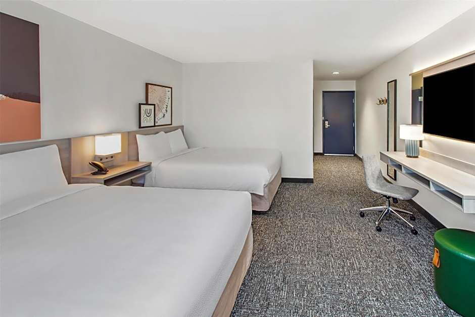 Spark by Hilton Rochester South