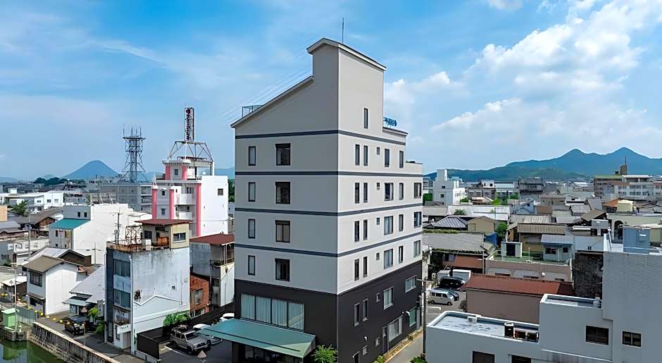Kotohira River Side Hotel