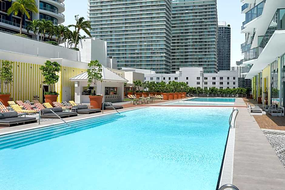 Dua Miami, Autograph Collection