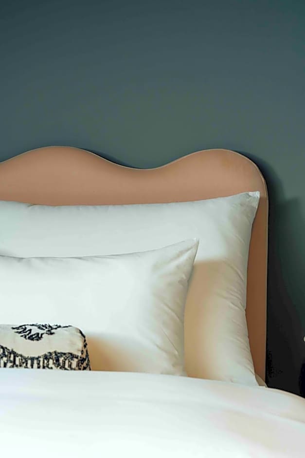 Clemonte Hotel - Your Reception-less Boutique Hideaway