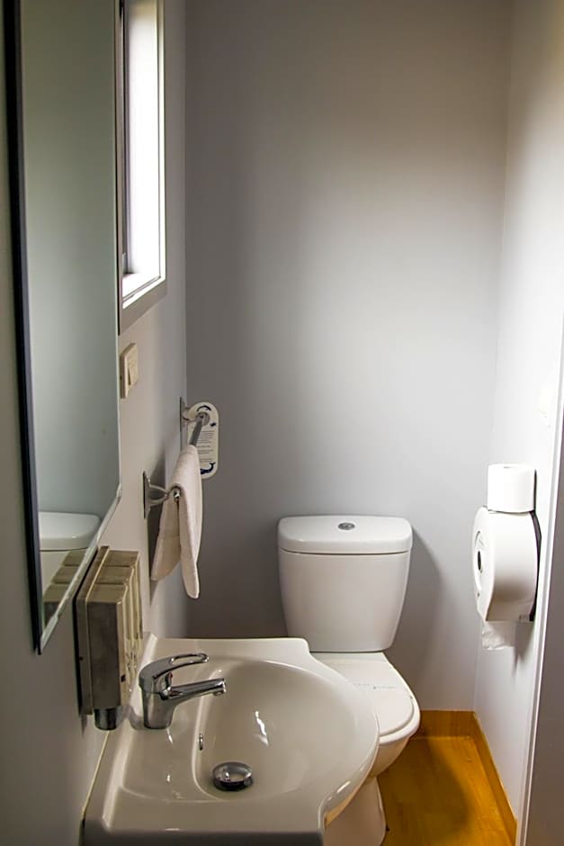 Coal n Cattle Hotel Motel