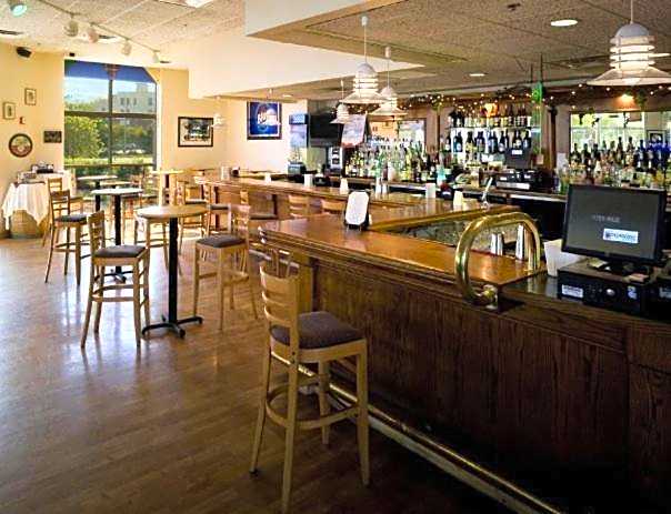 41 Lakefront Hotel, Trademark Collection by Wyndham