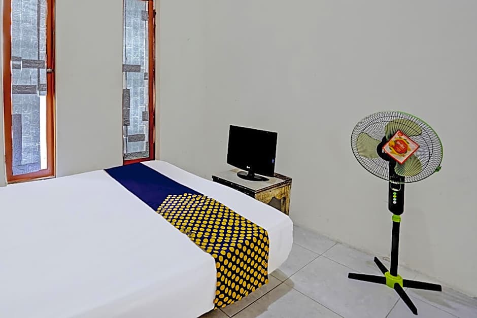 OYO LIFE 92077 Tarlo Guest House 3