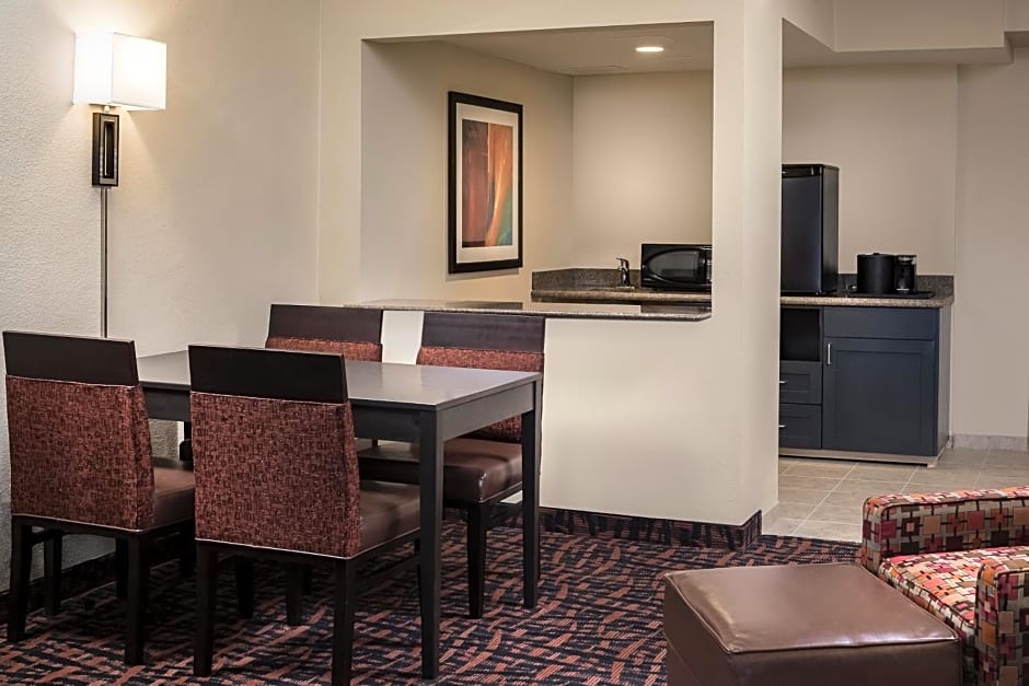 Holiday Inn Wichita East I-35