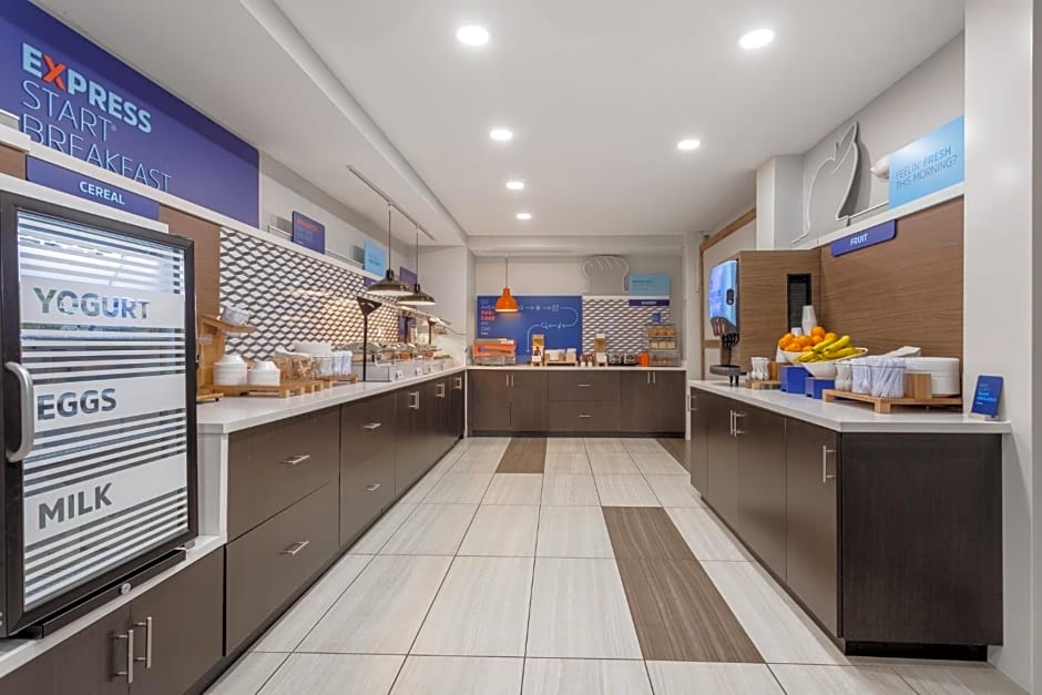 Holiday Inn Express & Suites - Miramar By IHG