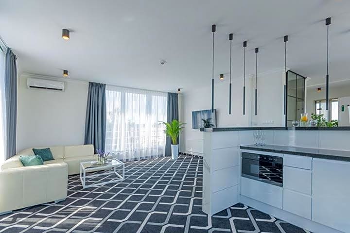 Hotel Lantier & Swimming Pool Zone