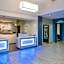 Holiday Inn Express Hotel & Suites Burlington By IHG