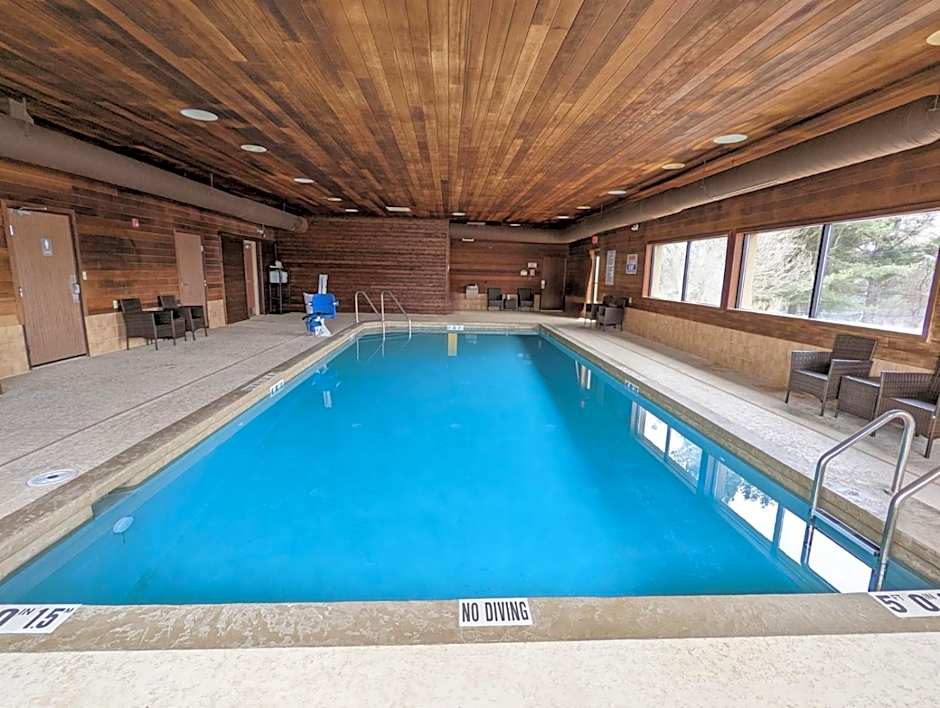 Cobblestone Inn & Suites - Merrill