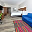 Holiday Inn Express & Suites Dallas NW HWY - Love Field By IHG