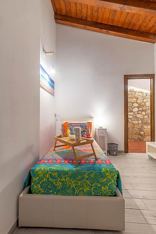 Elsa d'Ortigia - I TRE ARCHI