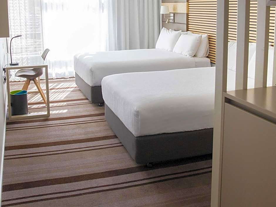 Novotel Newcastle Beach