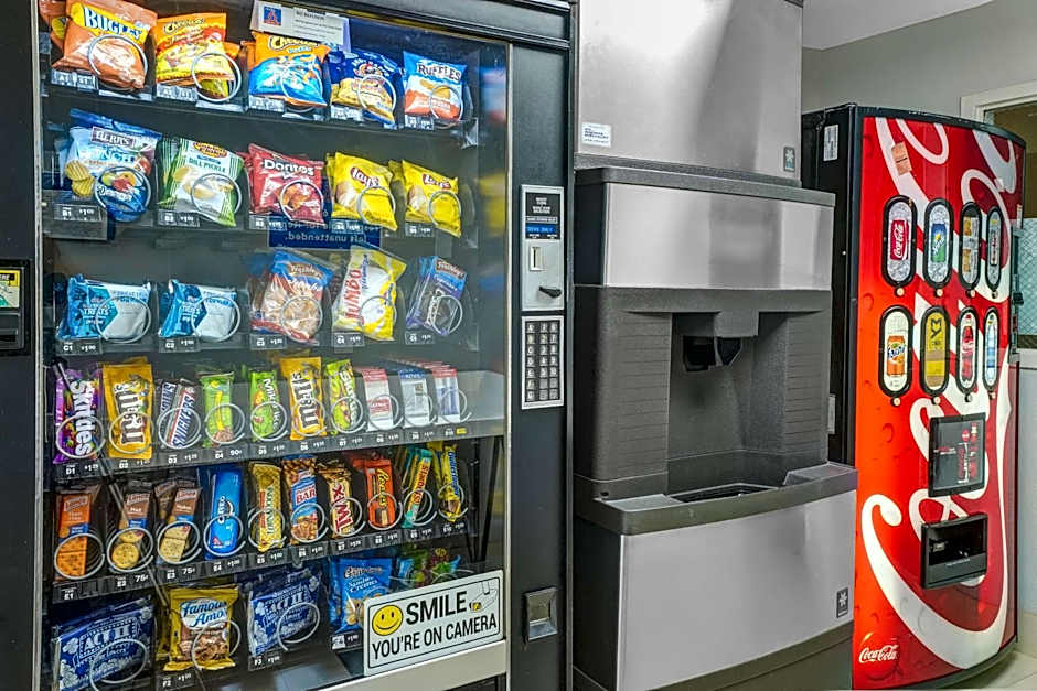 Studio 6 Duluth GA Near Gas South District