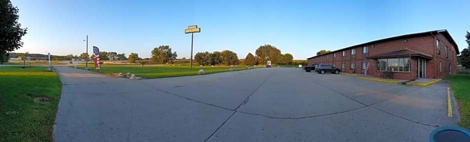 Denison Inn & Suites